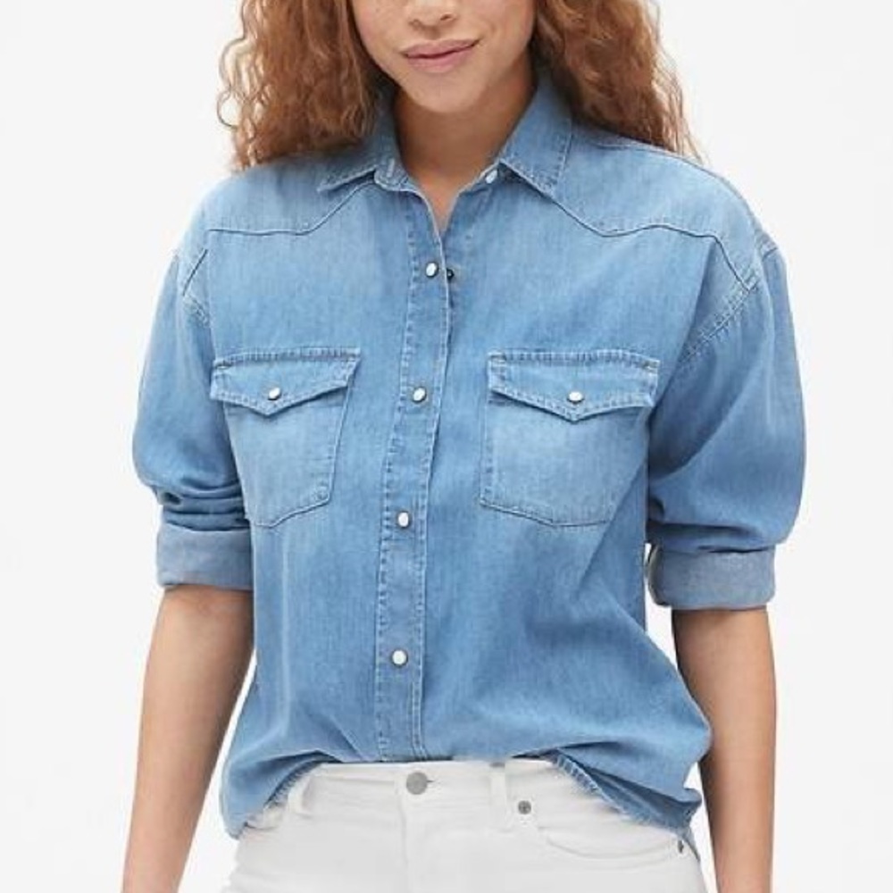 Gap oversized denim western shirt, size XS.
